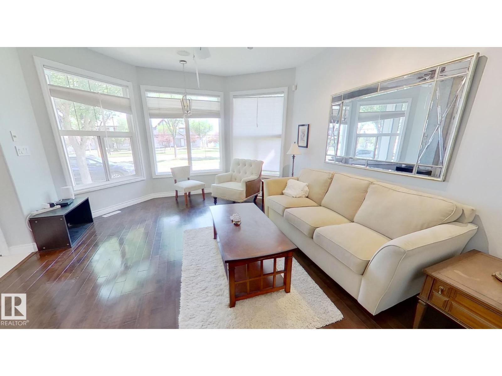 2036 Towne Centre Bv Nw Nw, Edmonton, Alberta  T6R 3M7 - Photo 3 - E4477140