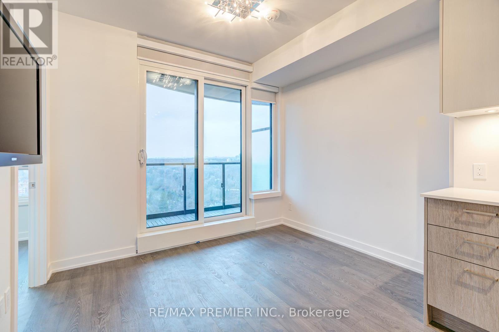 2617 - 1926 Lakeshore Boulevard W, Toronto, Ontario  M6S 1A1 - Photo 10 - W12876622