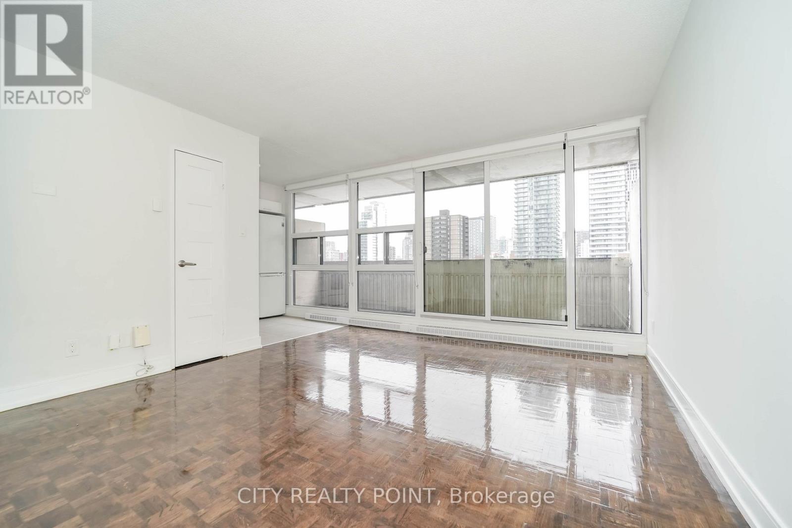 1916 - 33 Isabella Street, Toronto, Ontario  M4Y 2P7 - Photo 3 - C12866094