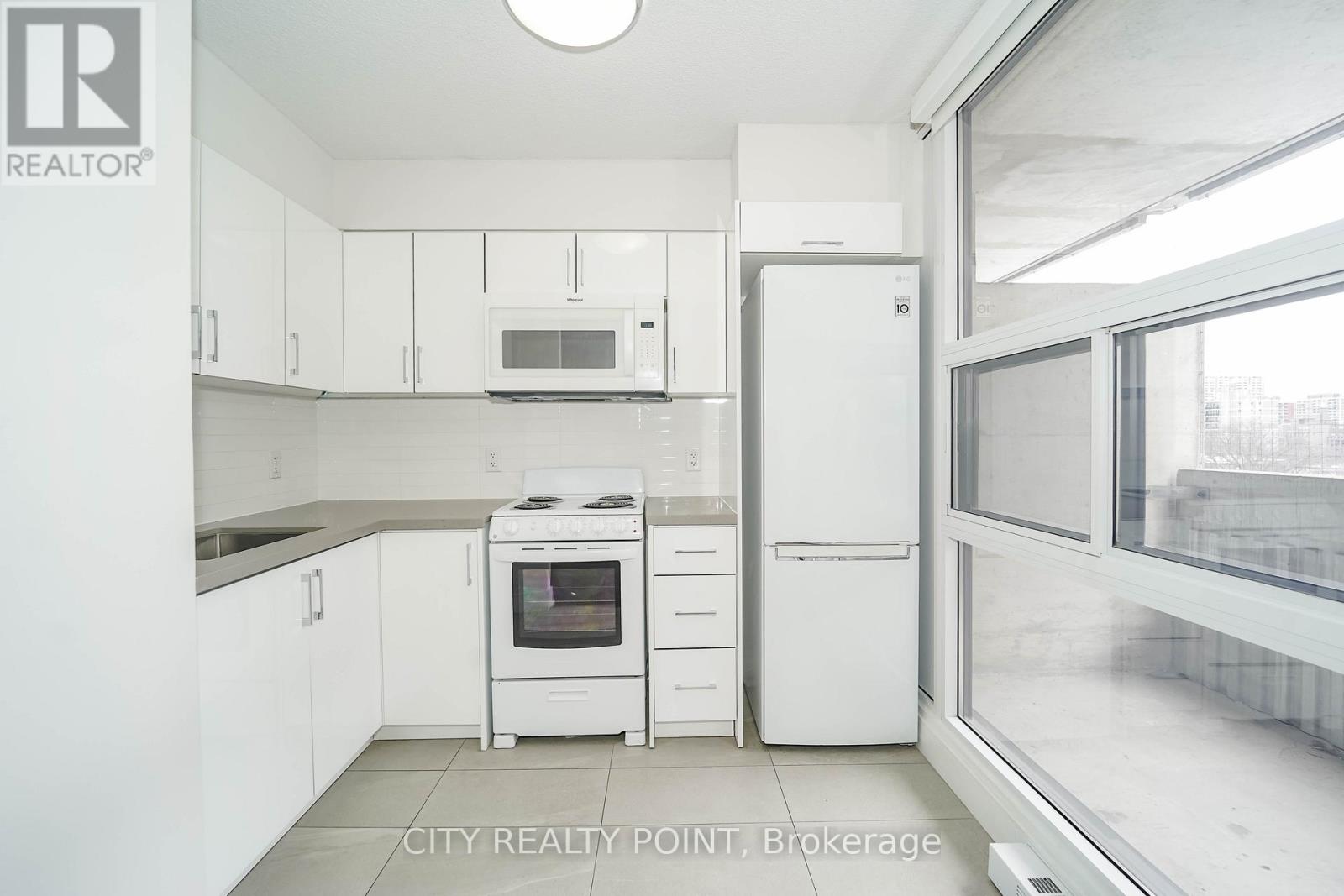 514 - 33 Isabella Street, Toronto, Ontario  M4Y 2P7 - Photo 4 - C12864656