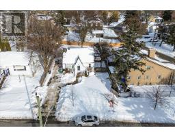 81 BROOKLAWN AVENUE, Toronto, Ontario