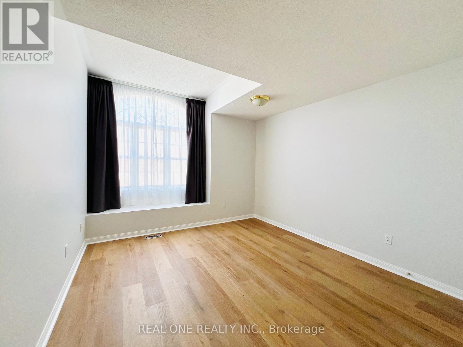 117 Majestic Drive, Markham (Berczy), Ontario  L6C 2N5 - Photo 13 - N12862152