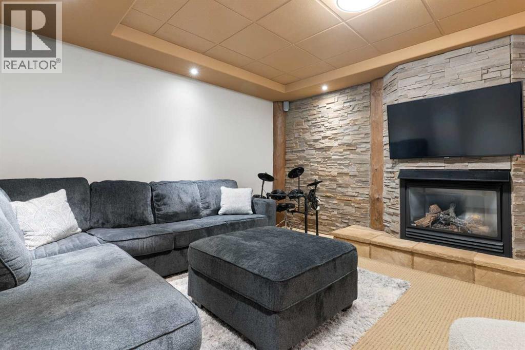 102 Discovery Ridge Way Sw, Calgary, Alberta  T3H 5G4 - Photo 28 - A2292979