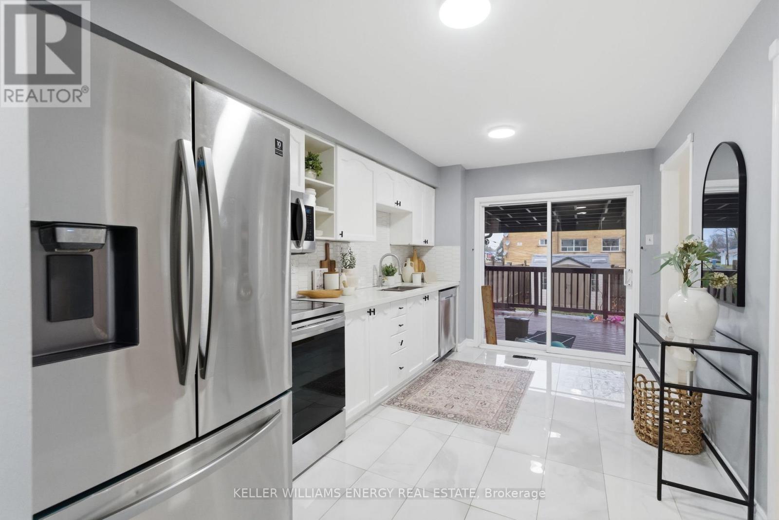 332 Elgin Street W, Oshawa, Ontario  L1J 2P3 - Photo 4 - E12877540