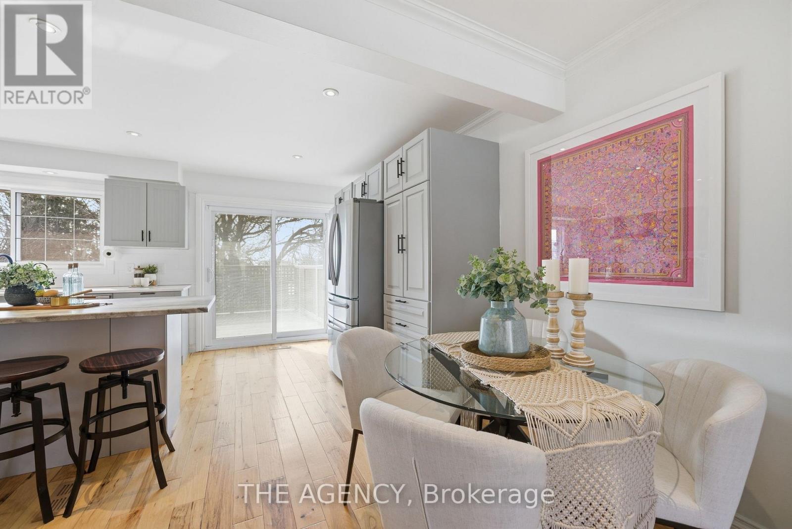 118 Applewood Crescent, Whitby, Ontario  L1N 2E7 - Photo 12 - E12877612