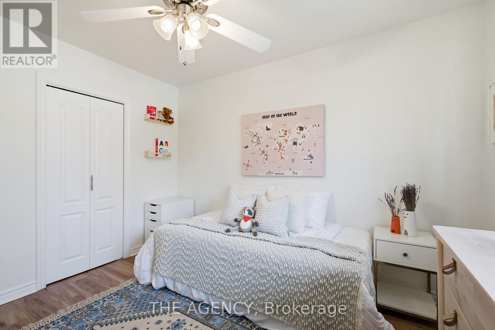 118 Applewood Crescent, Whitby, Ontario  L1N 2E7 - Photo 23 - E12877612