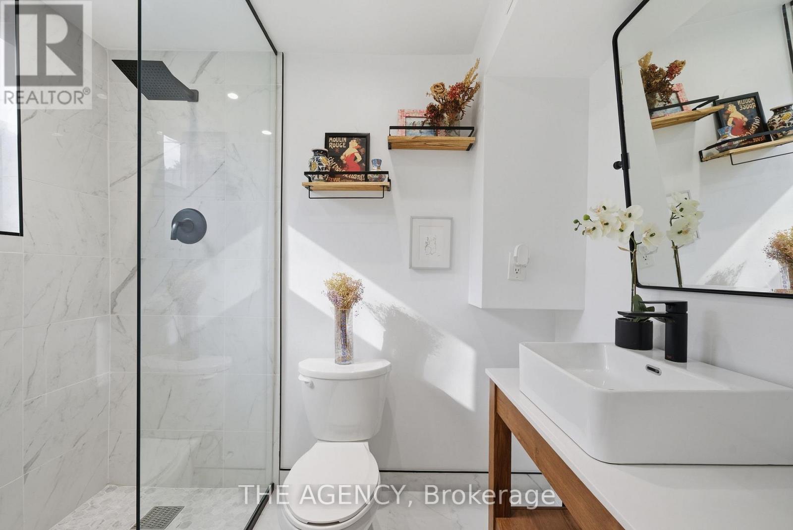 118 Applewood Crescent, Whitby, Ontario  L1N 2E7 - Photo 24 - E12877612