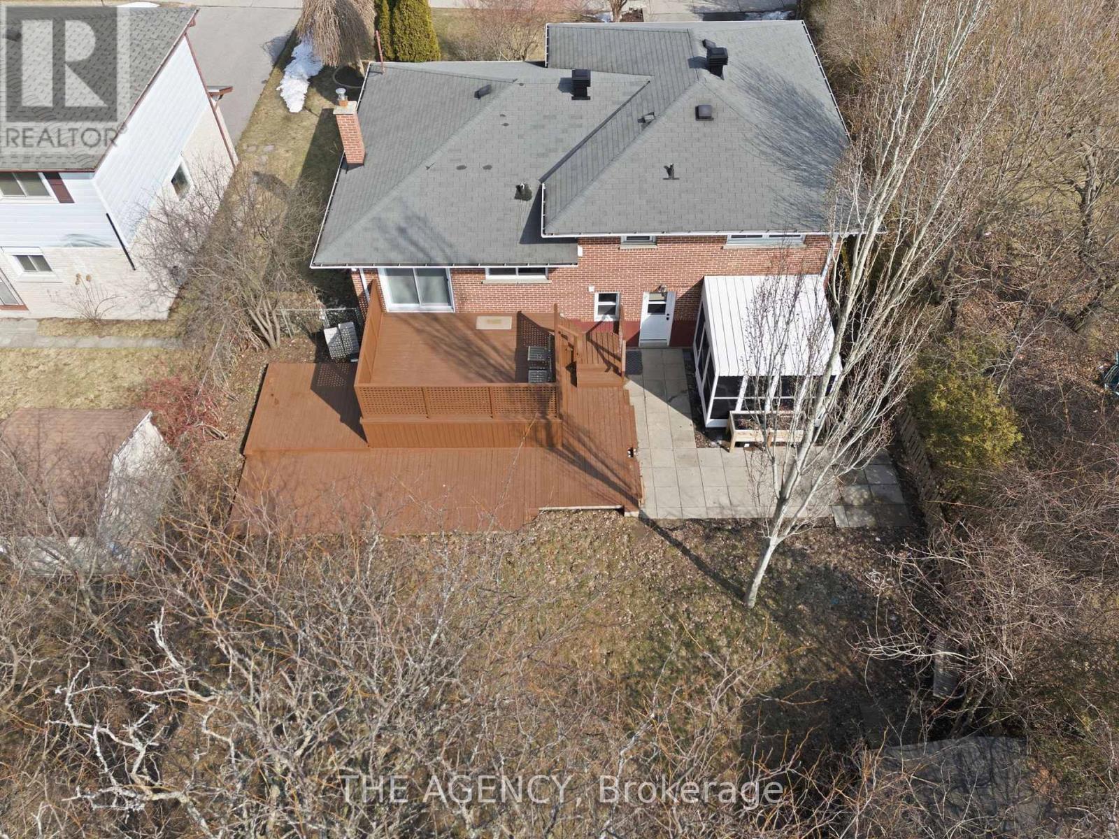 118 Applewood Crescent, Whitby, Ontario  L1N 2E7 - Photo 32 - E12877612