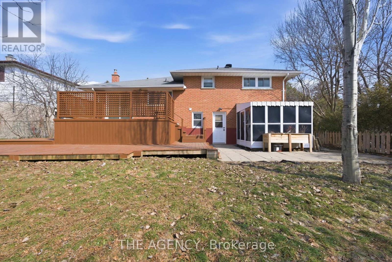 118 Applewood Crescent, Whitby, Ontario  L1N 2E7 - Photo 36 - E12877612