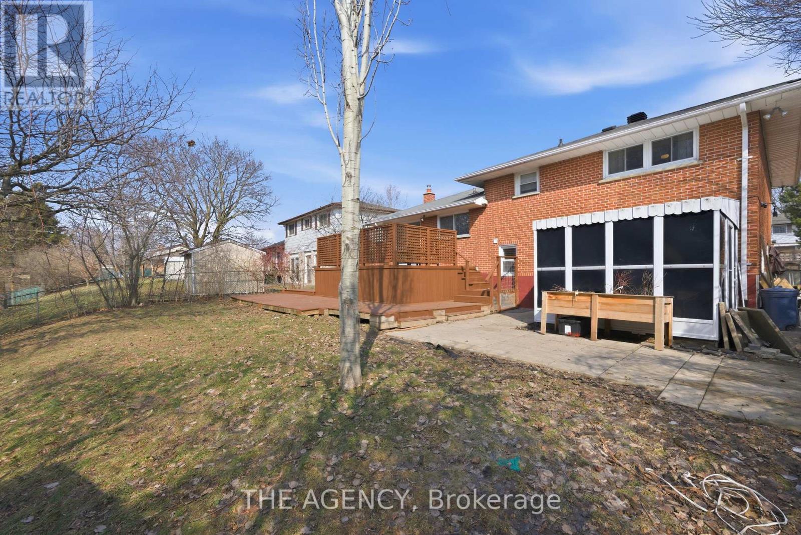 118 Applewood Crescent, Whitby, Ontario  L1N 2E7 - Photo 37 - E12877612