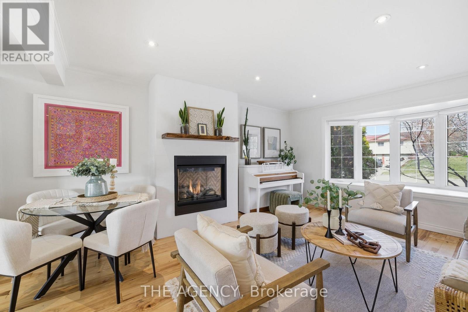 118 Applewood Crescent, Whitby, Ontario  L1N 2E7 - Photo 9 - E12877612