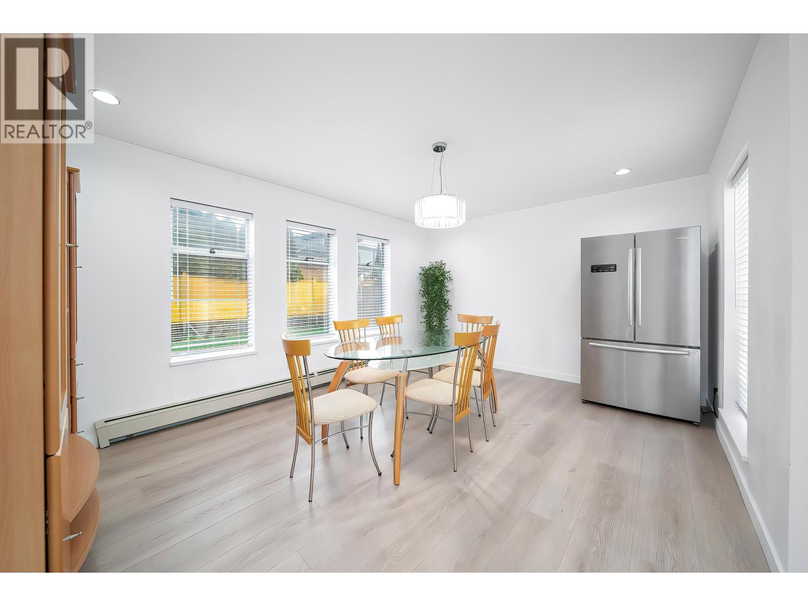 Listing Picture 17 of 39 : 5611 HOLT AVENUE, Richmond / 烈治文 - 魯藝地產 Yvonne Lu Group - MLS Medallion Club Member