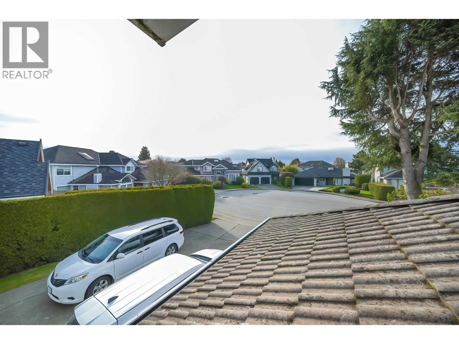 Listing Picture 11 of 39 : 5611 HOLT AVENUE, Richmond / 烈治文 - 魯藝地產 Yvonne Lu Group - MLS Medallion Club Member