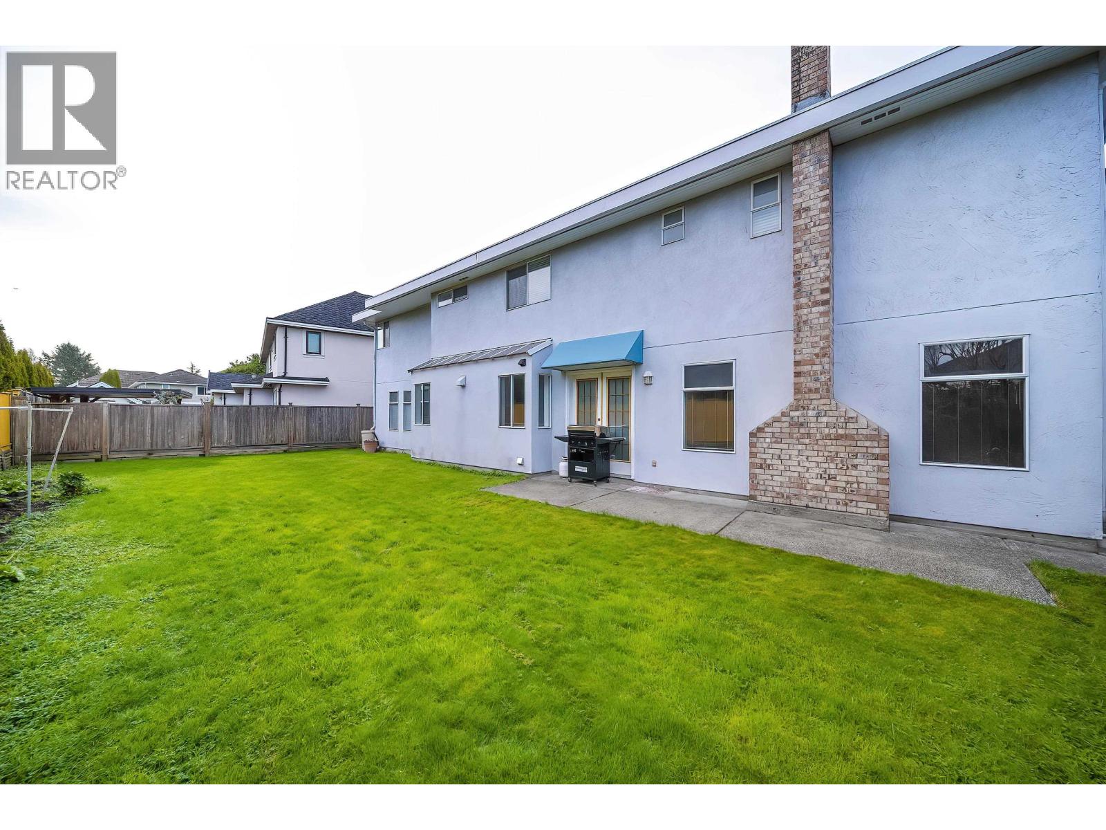 Listing Picture 6 of 39 : 5611 HOLT AVENUE, Richmond / 烈治文 - 魯藝地產 Yvonne Lu Group - MLS Medallion Club Member