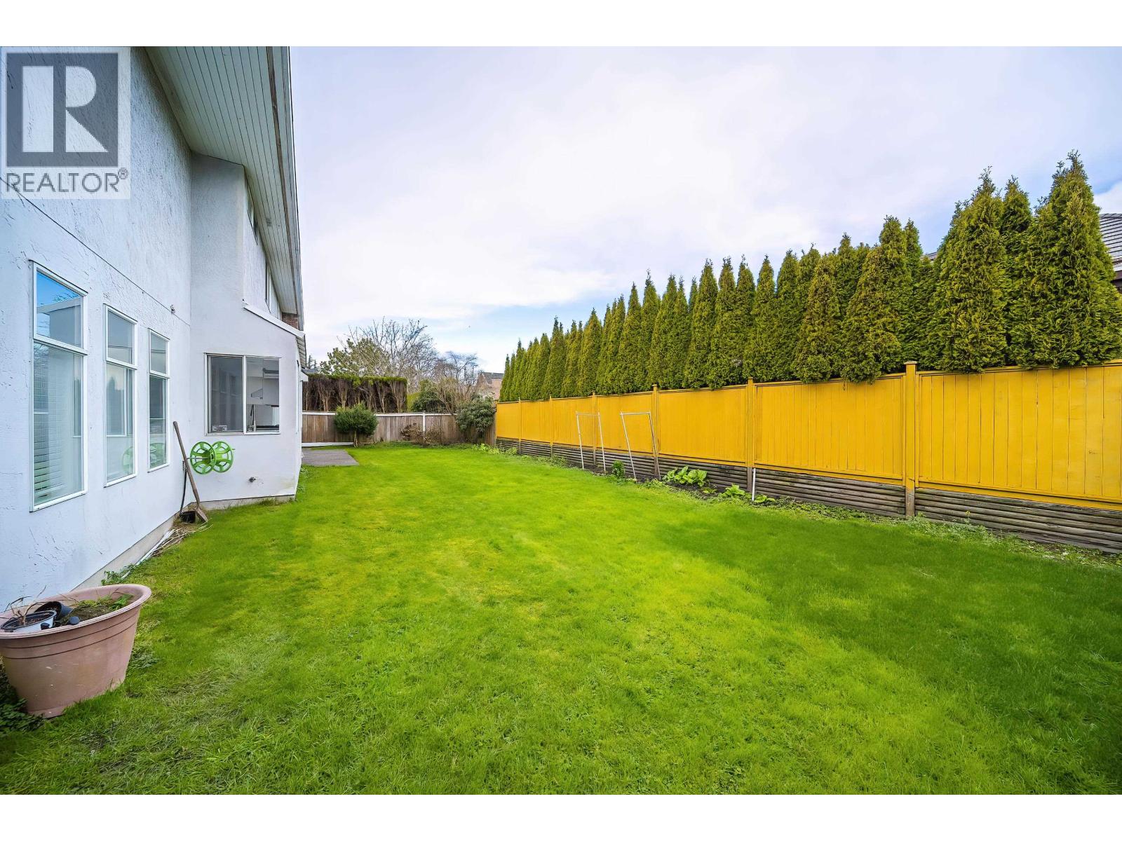 Listing Picture 9 of 39 : 5611 HOLT AVENUE, Richmond / 烈治文 - 魯藝地產 Yvonne Lu Group - MLS Medallion Club Member