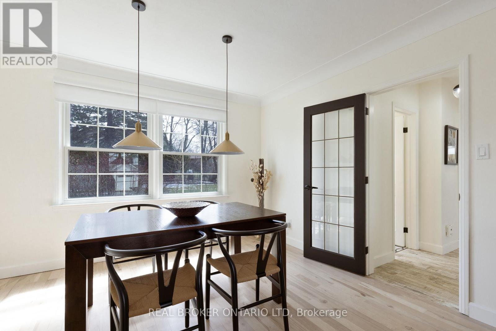 196 Wychwood Park, London North, Ontario  N6G 1R9 - Photo 12 - X12877614