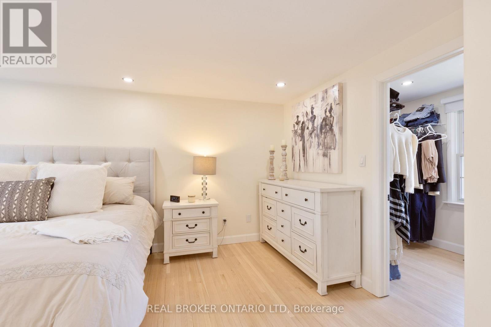 196 Wychwood Park, London North, Ontario  N6G 1R9 - Photo 23 - X12877614