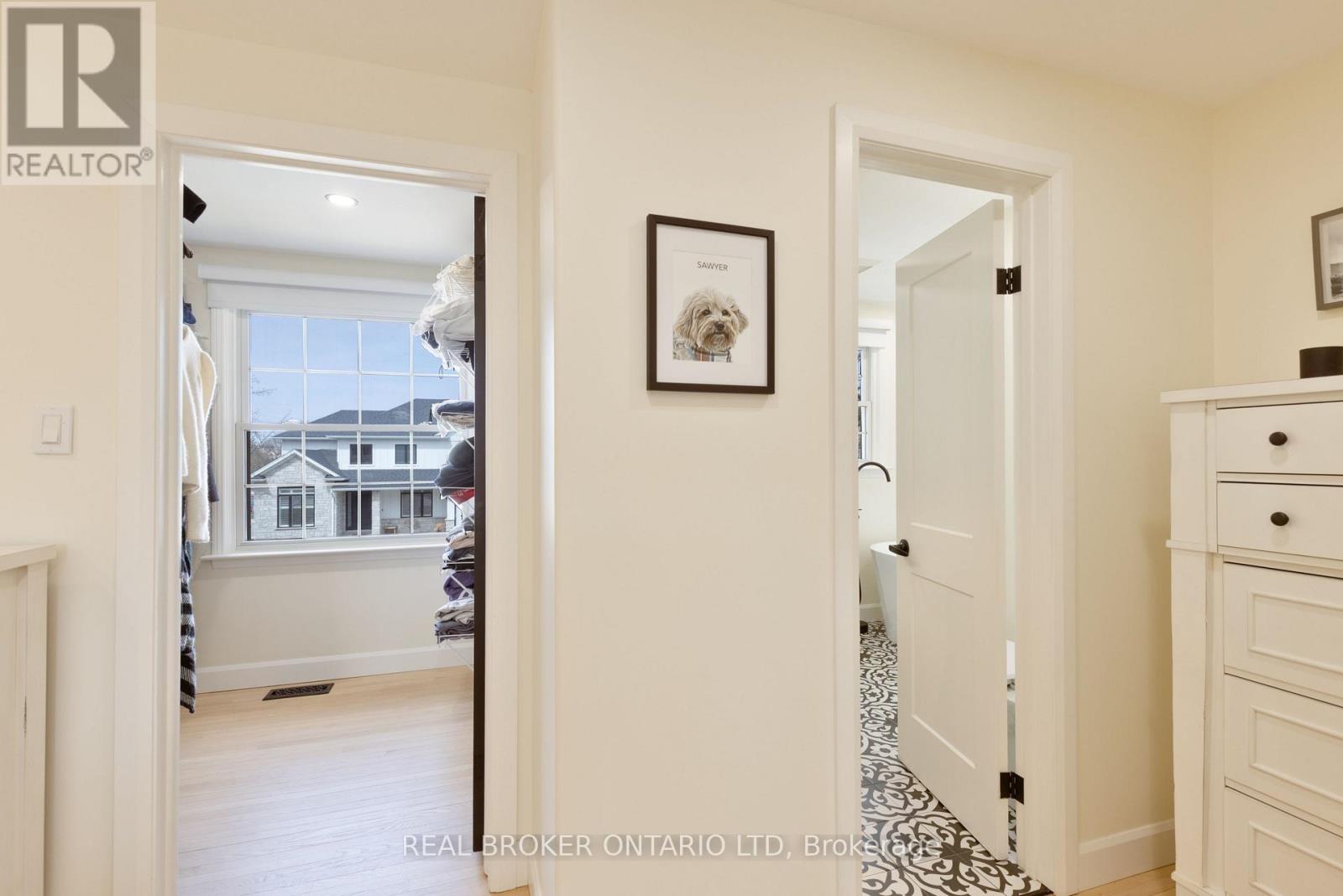 196 Wychwood Park, London North, Ontario  N6G 1R9 - Photo 24 - X12877614