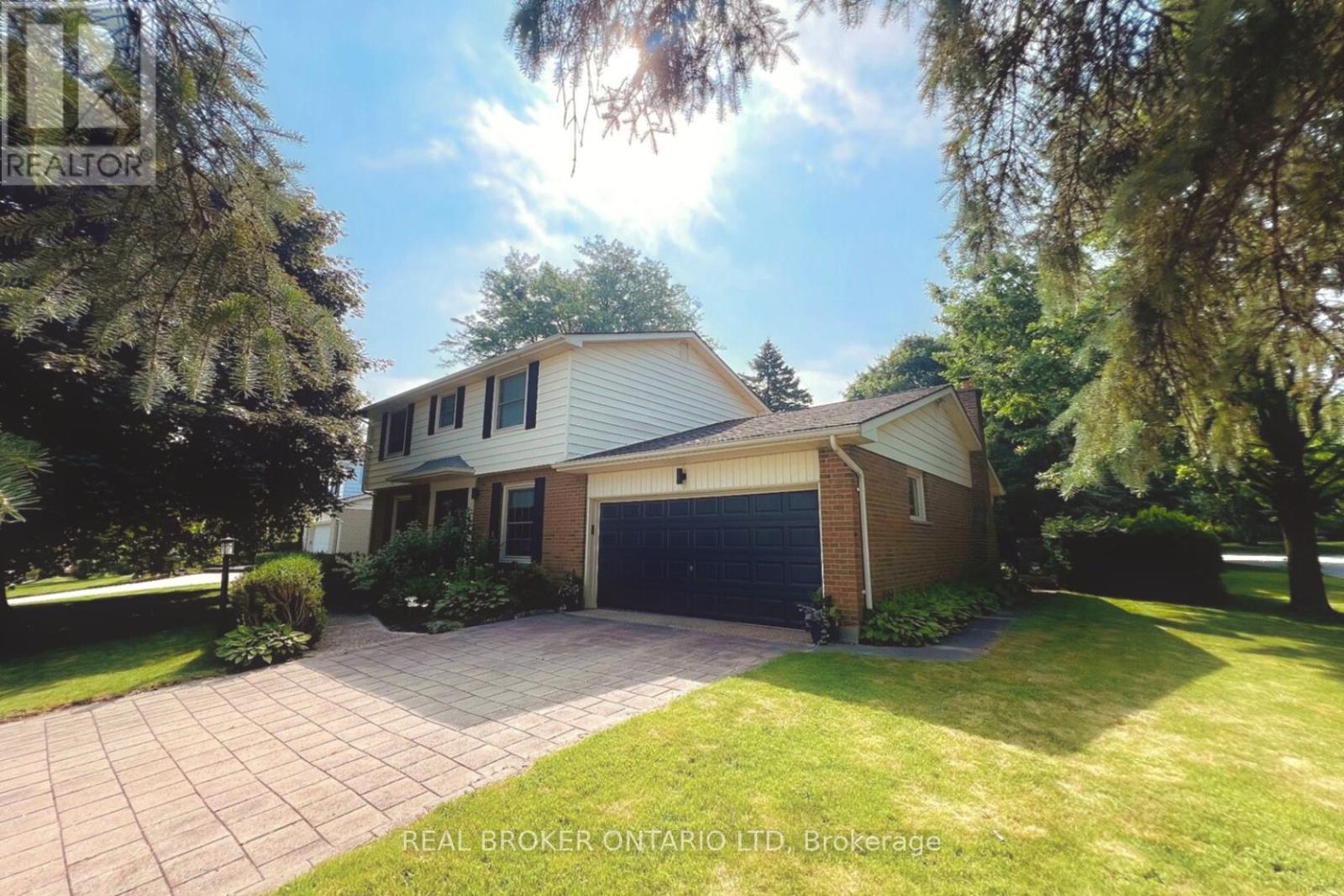 196 Wychwood Park, London North, Ontario  N6G 1R9 - Photo 41 - X12877614