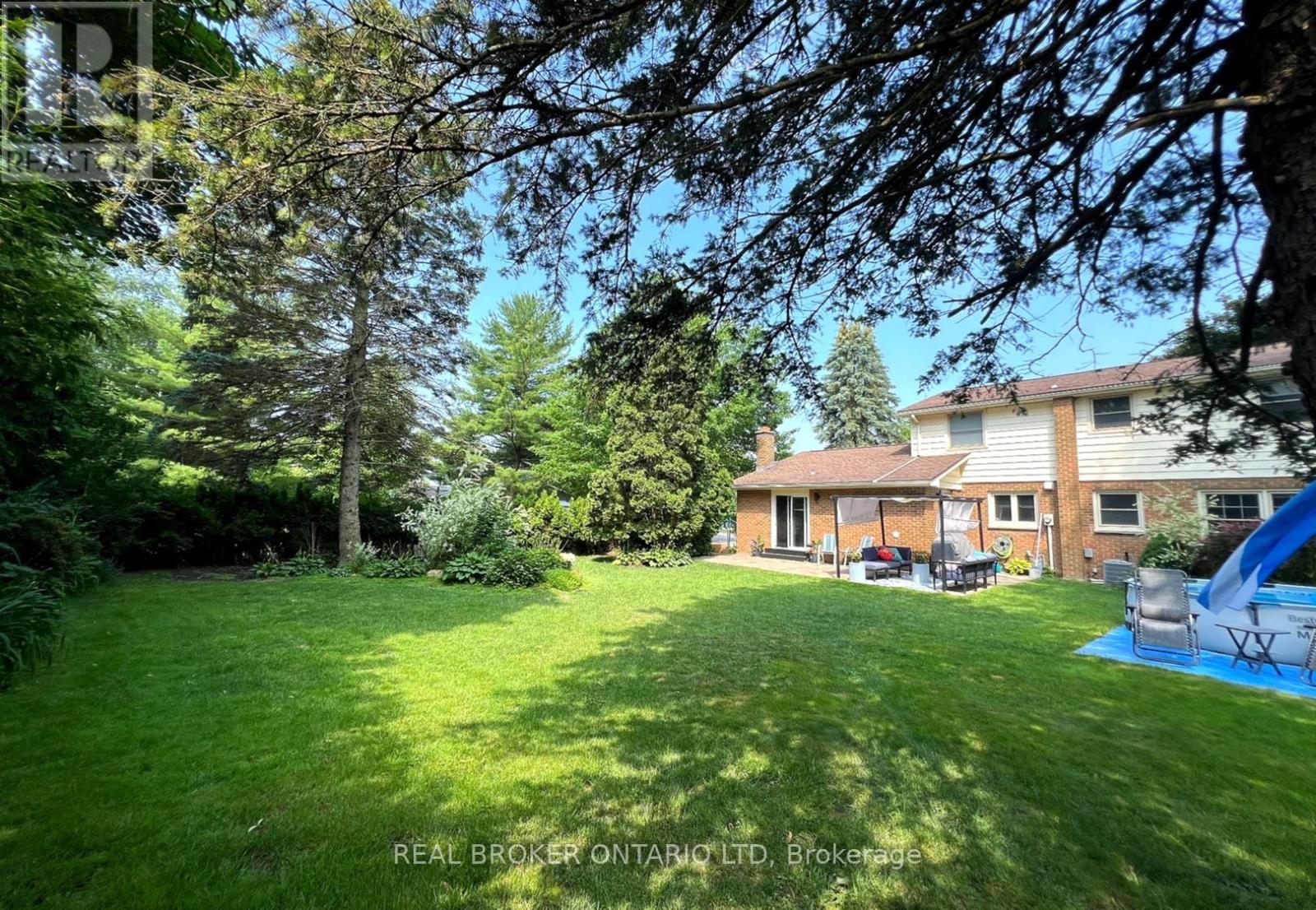 196 Wychwood Park, London North, Ontario  N6G 1R9 - Photo 44 - X12877614