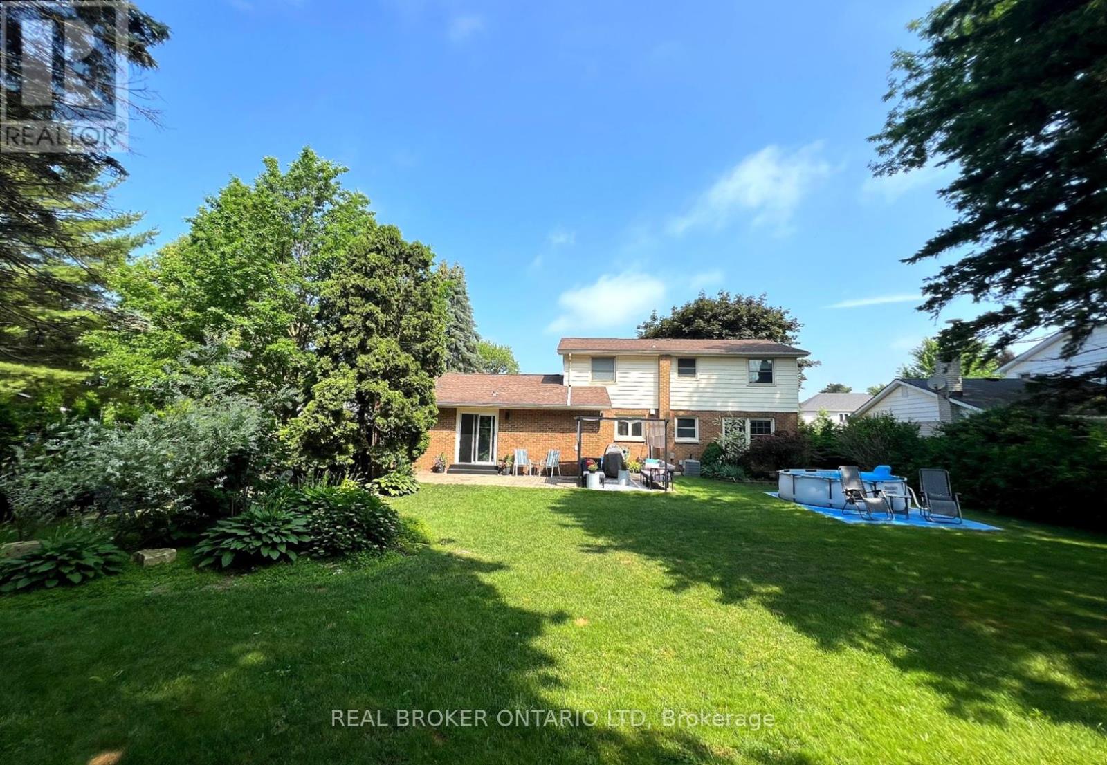 196 Wychwood Park, London North, Ontario  N6G 1R9 - Photo 45 - X12877614