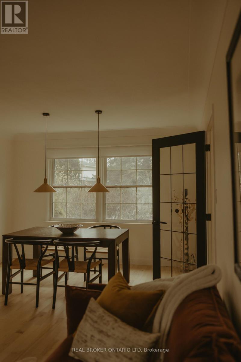 196 Wychwood Park, London North, Ontario  N6G 1R9 - Photo 47 - X12877614