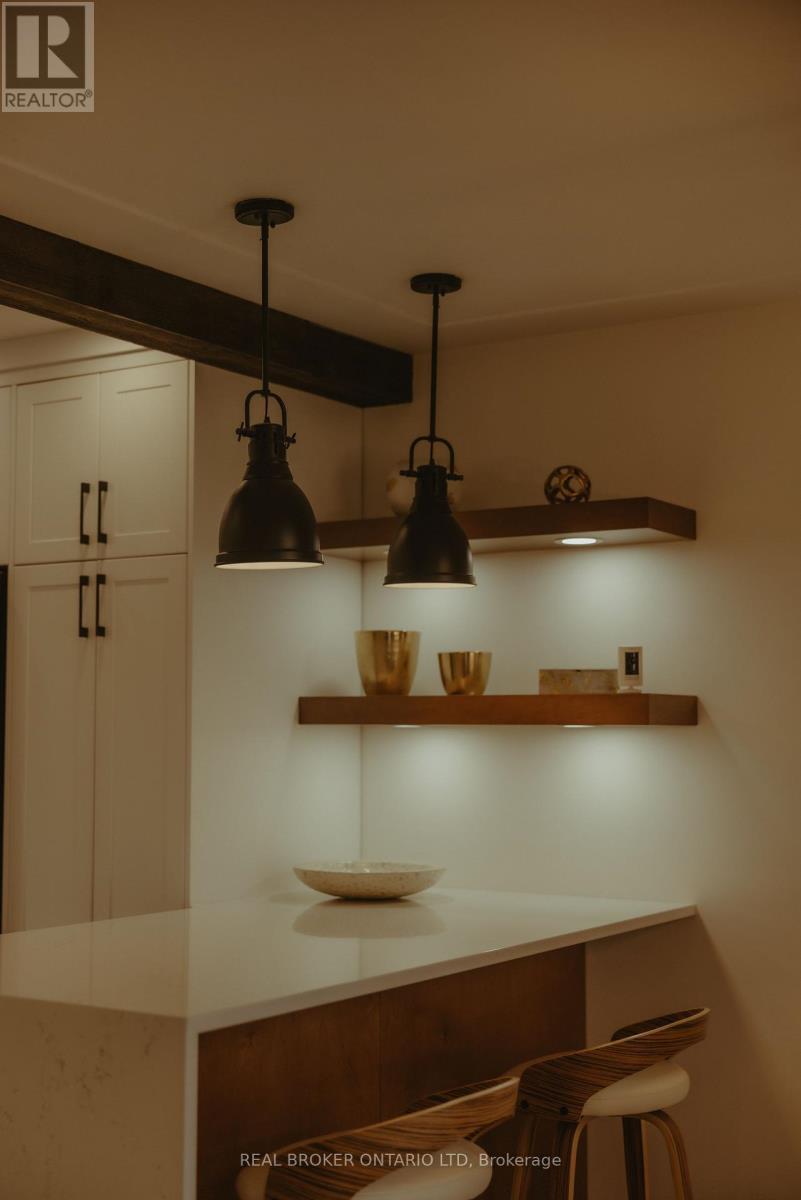 196 Wychwood Park, London North, Ontario  N6G 1R9 - Photo 48 - X12877614