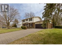 196 WYCHWOOD PARK, London North, Ontario