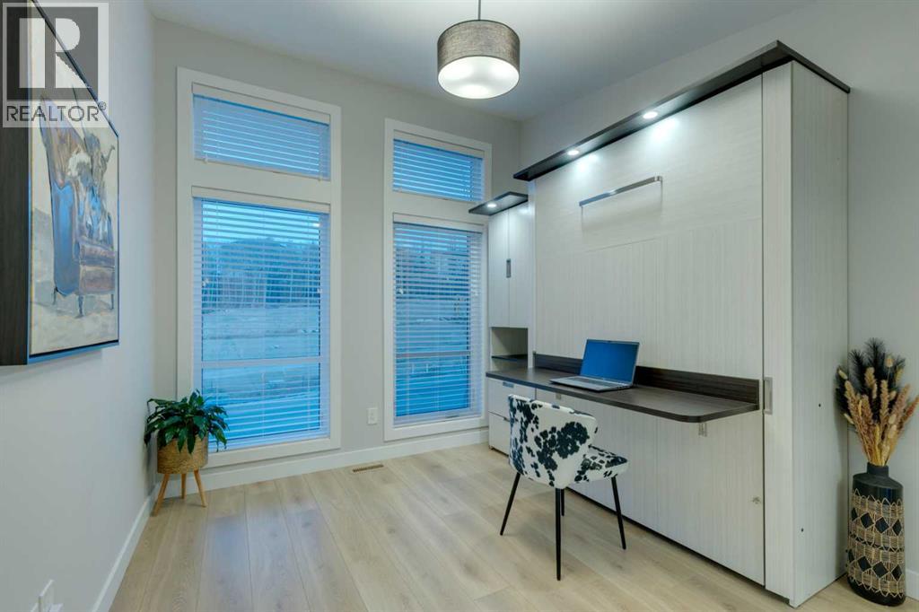 2327 77 Street Sw, Calgary, Alberta  T3H 6E1 - Photo 32 - A2284987