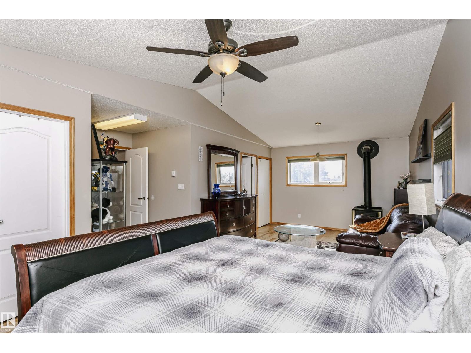 6119 154 Av Nw, Edmonton, Alberta  T5Y 2N2 - Photo 18 - E4477143