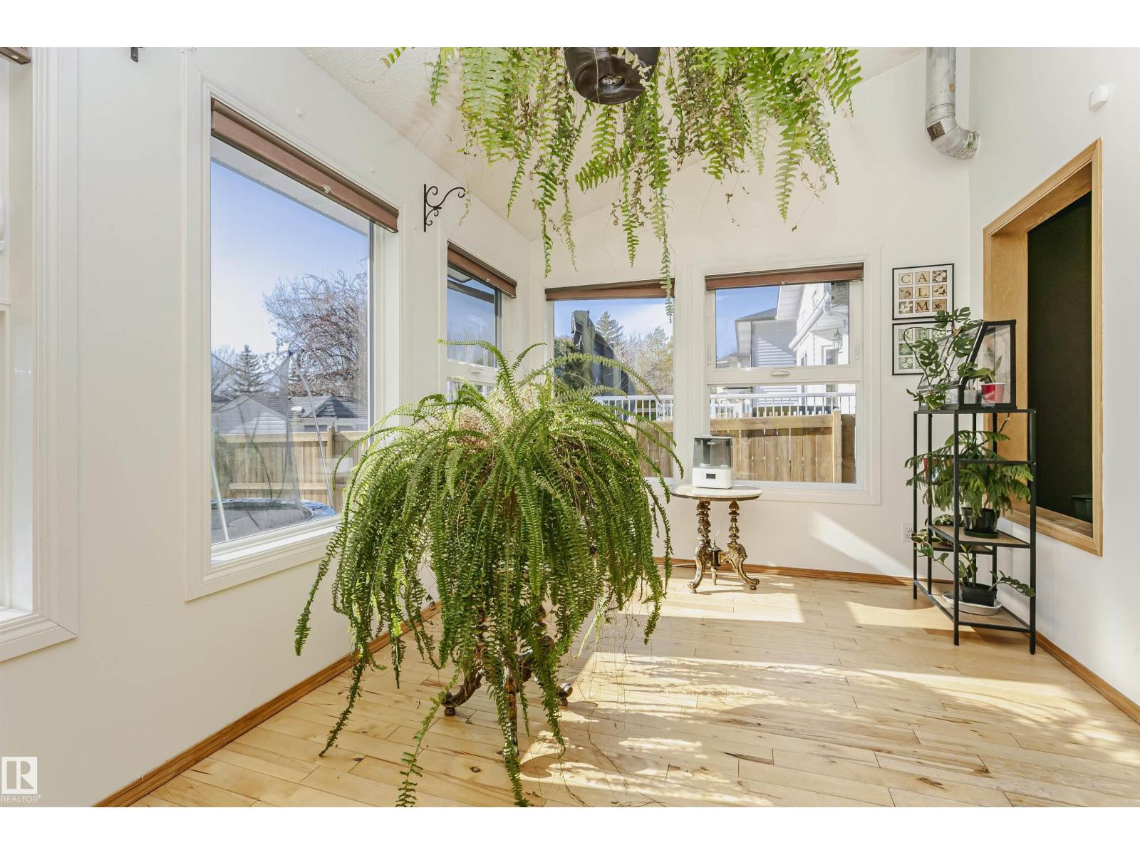 6119 154 Av Nw, Edmonton, Alberta  T5Y 2N2 - Photo 3 - E4477143