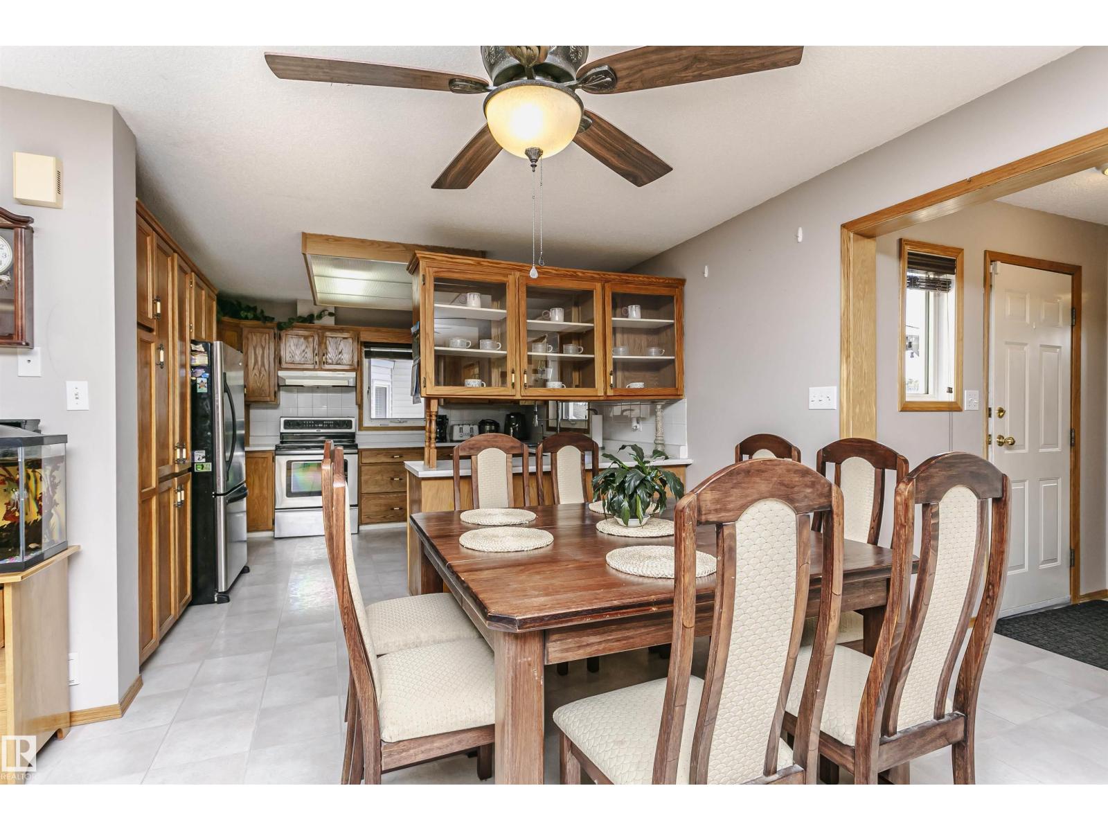 6119 154 Av Nw, Edmonton, Alberta  T5Y 2N2 - Photo 9 - E4477143