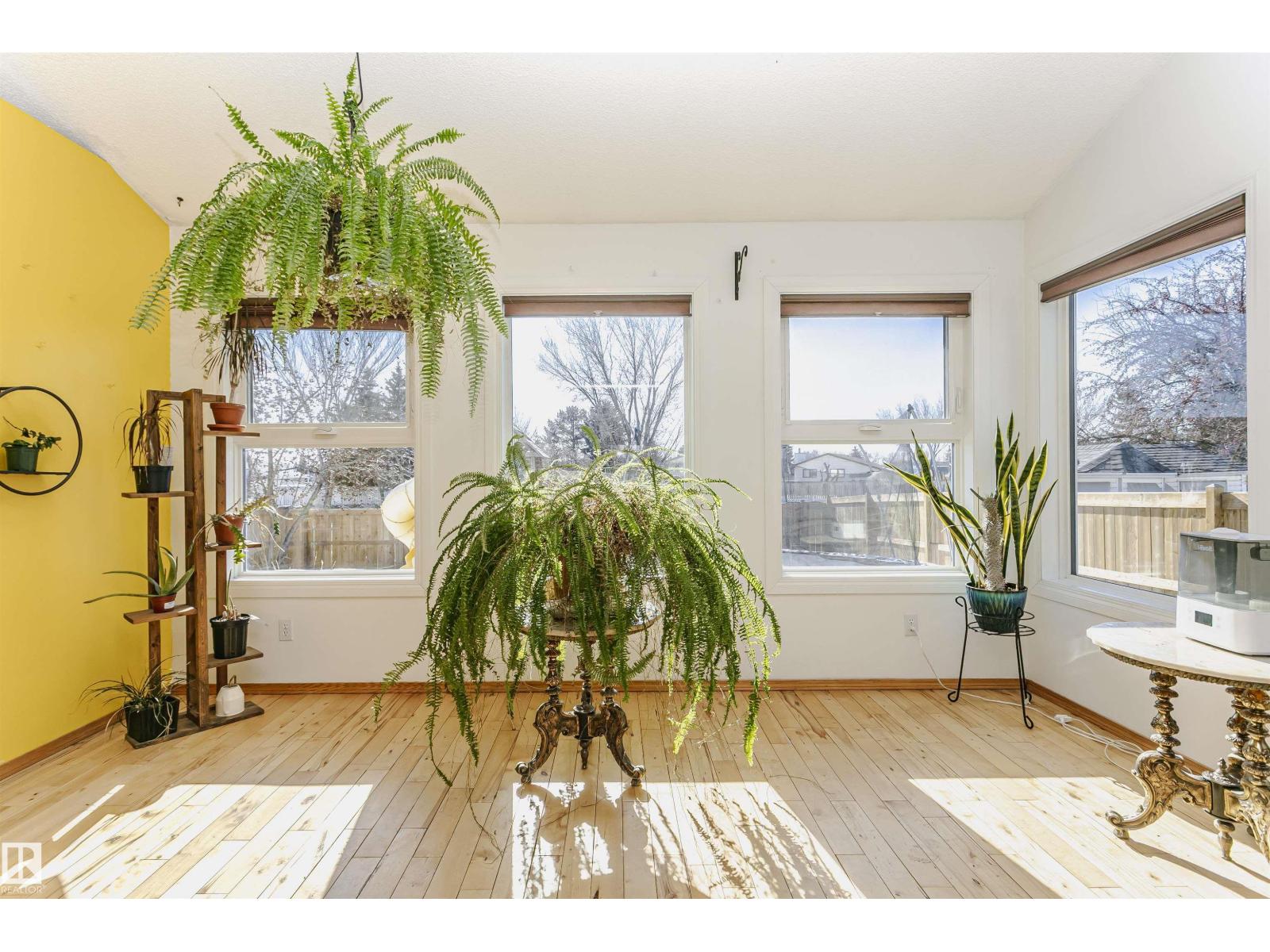 6119 154 Av Nw, Edmonton, Alberta  T5Y 2N2 - Photo 2 - E4477143