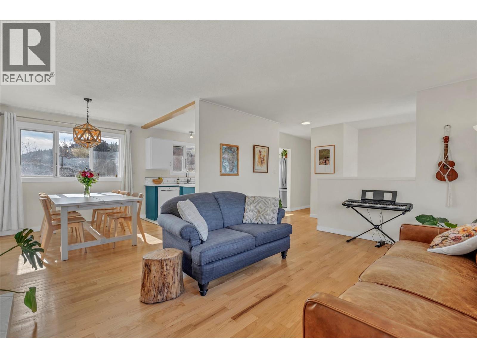 113 Hemlock Avenue, Kaleden, British Columbia  V0H 1K0 - Photo 6 - 10379230