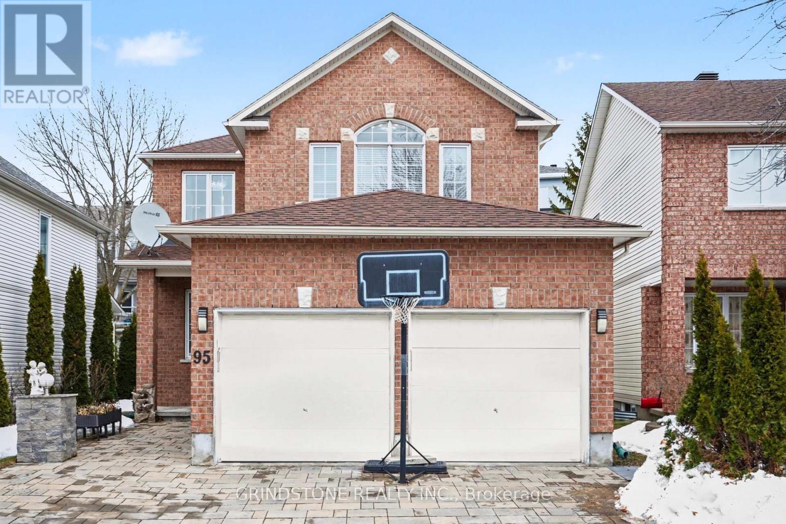 95 EVANSHEN CRESCENT, Ottawa, Ontario