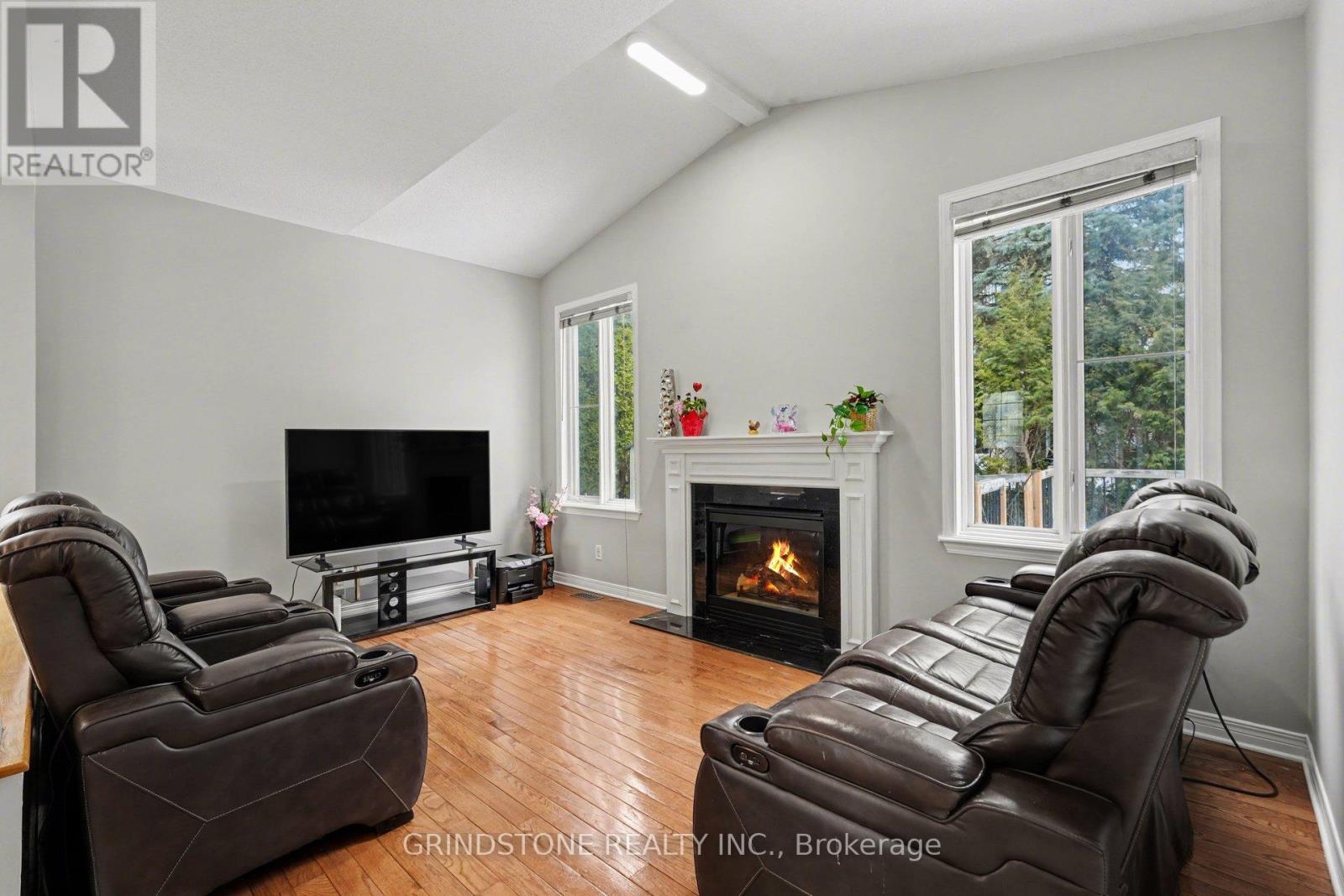95 Evanshen Crescent, Ottawa, Ontario  K2K 2X7 - Photo 16 - X12877594
