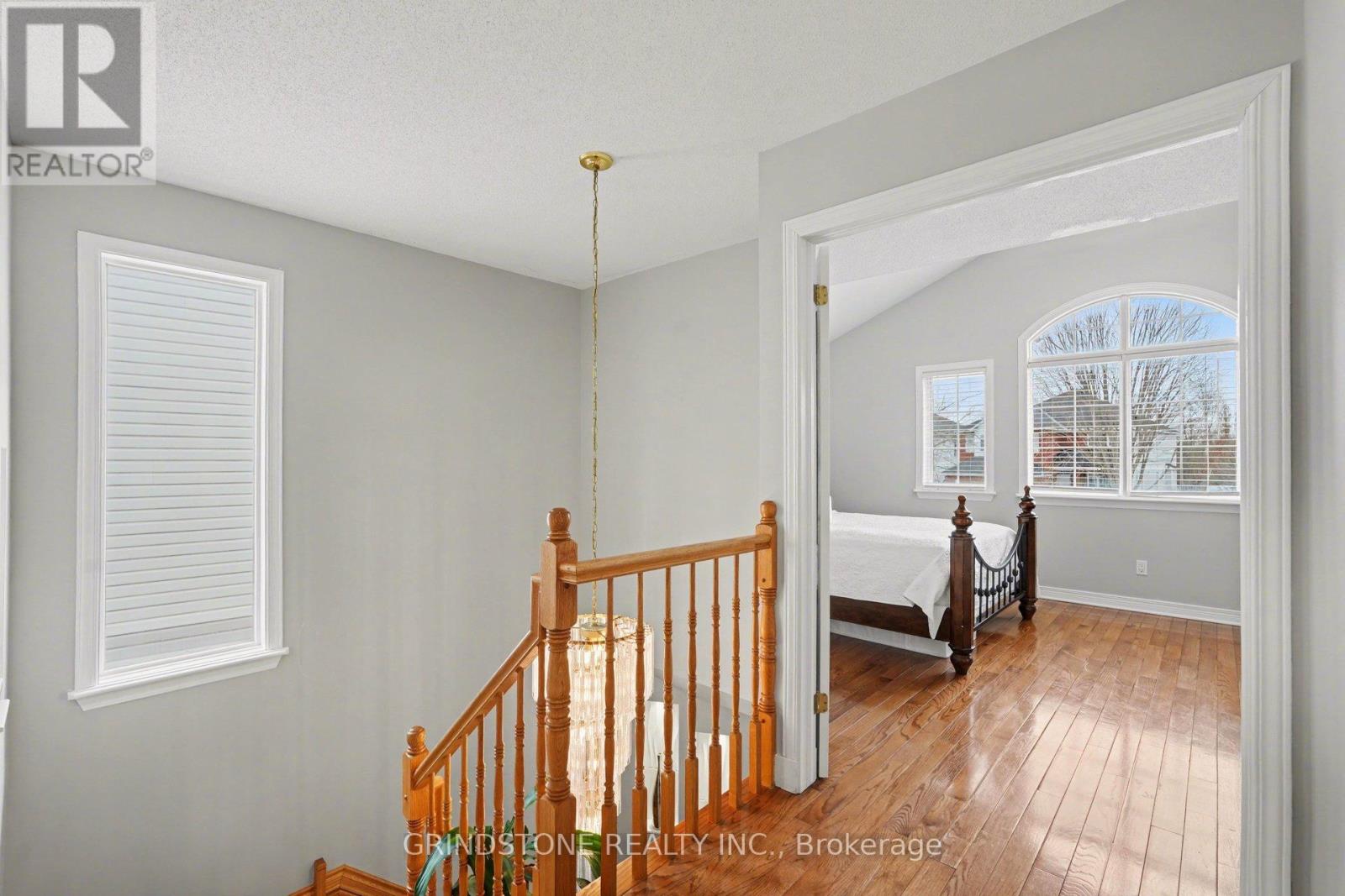 95 Evanshen Crescent, Ottawa, Ontario  K2K 2X7 - Photo 21 - X12877594