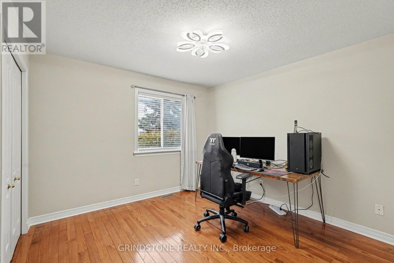95 Evanshen Crescent, Ottawa, Ontario  K2K 2X7 - Photo 29 - X12877594