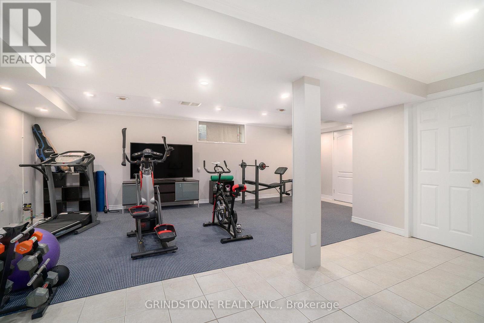95 Evanshen Crescent, Ottawa, Ontario  K2K 2X7 - Photo 34 - X12877594
