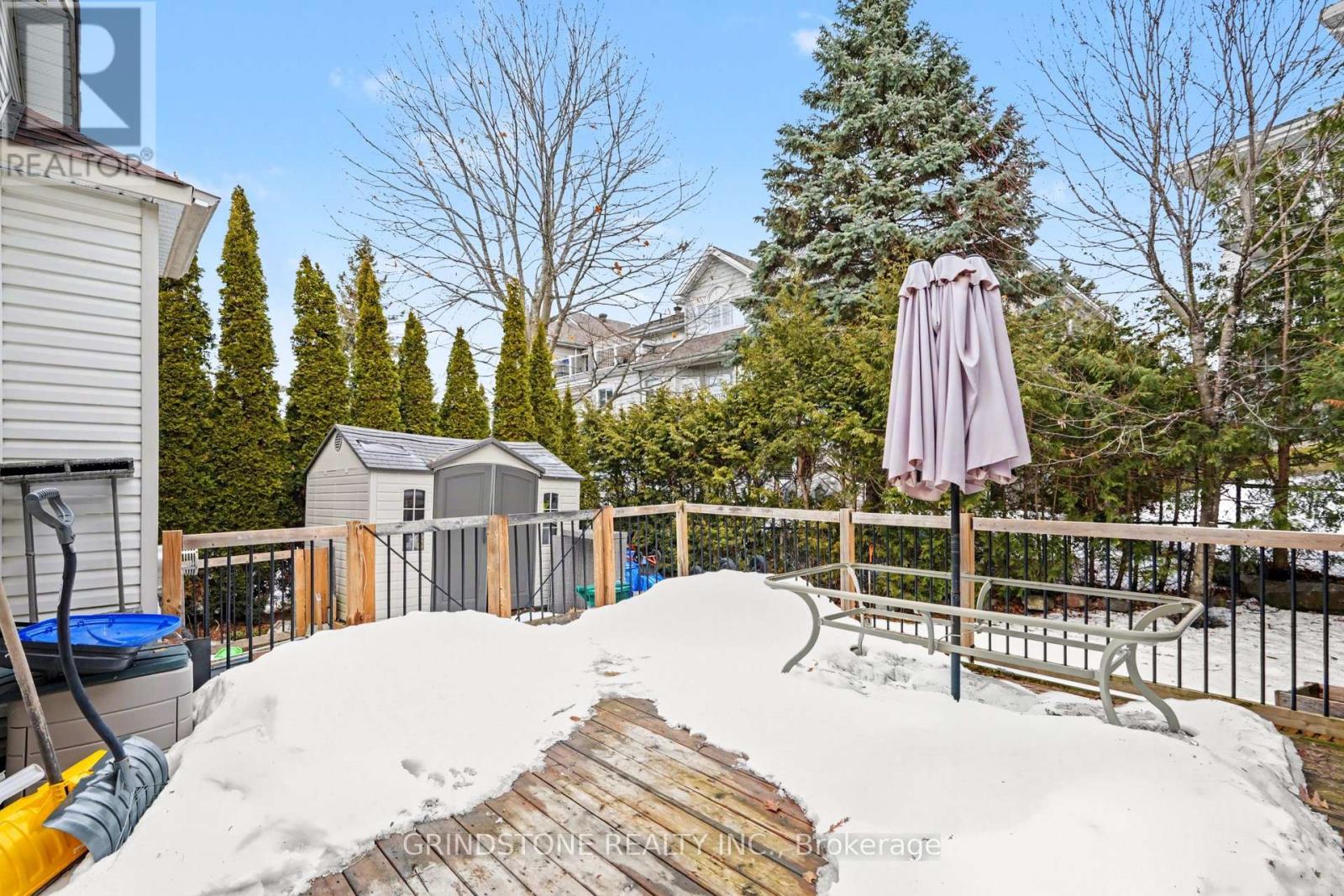 95 Evanshen Crescent, Ottawa, Ontario  K2K 2X7 - Photo 39 - X12877594