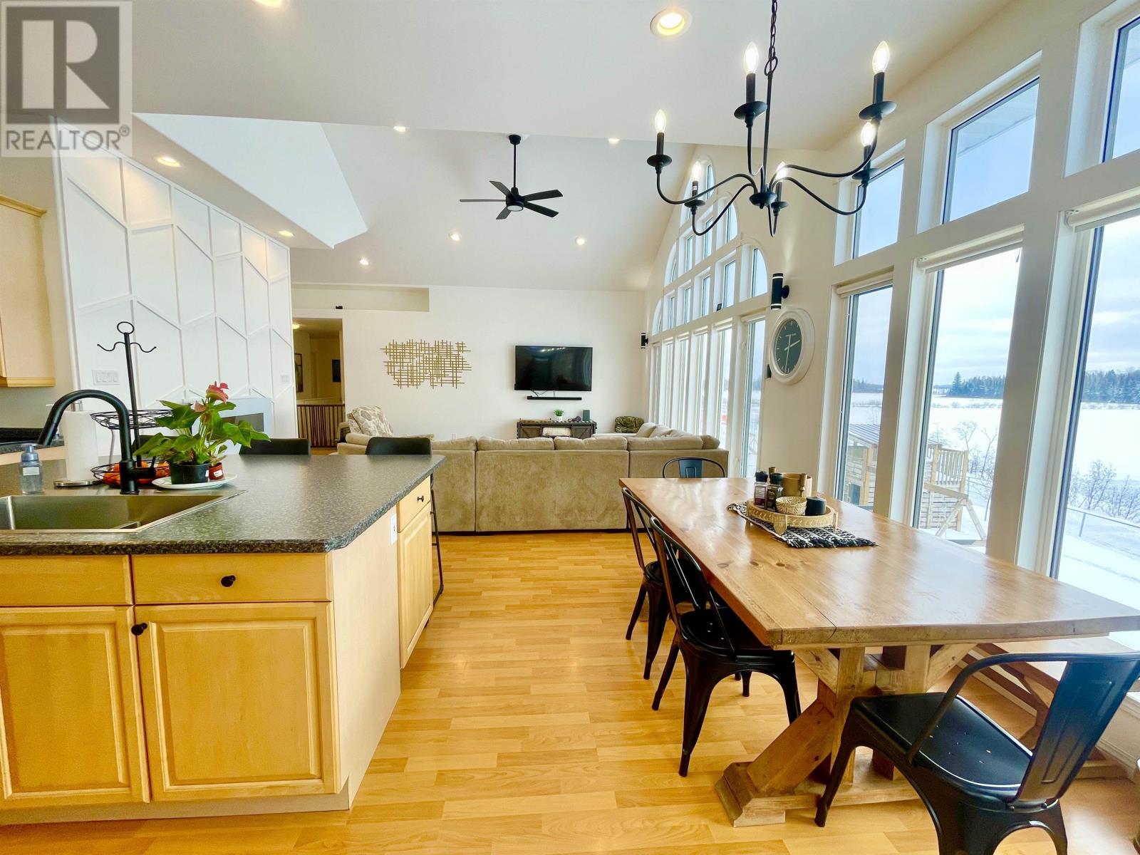 100 Edgewater Dr, Dryden, Ontario  P8N 3K2 - Photo 9 - TB2600425