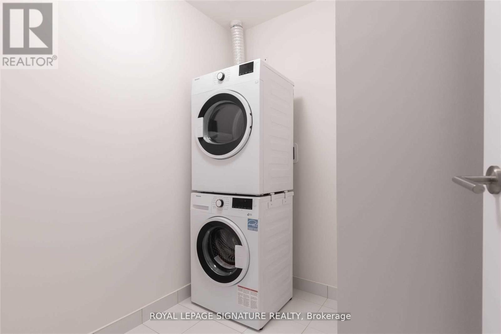 409 - 88 Cumberland Street, Toronto (Annex), Ontario  M5R 1A3 - Photo 11 - C12877522