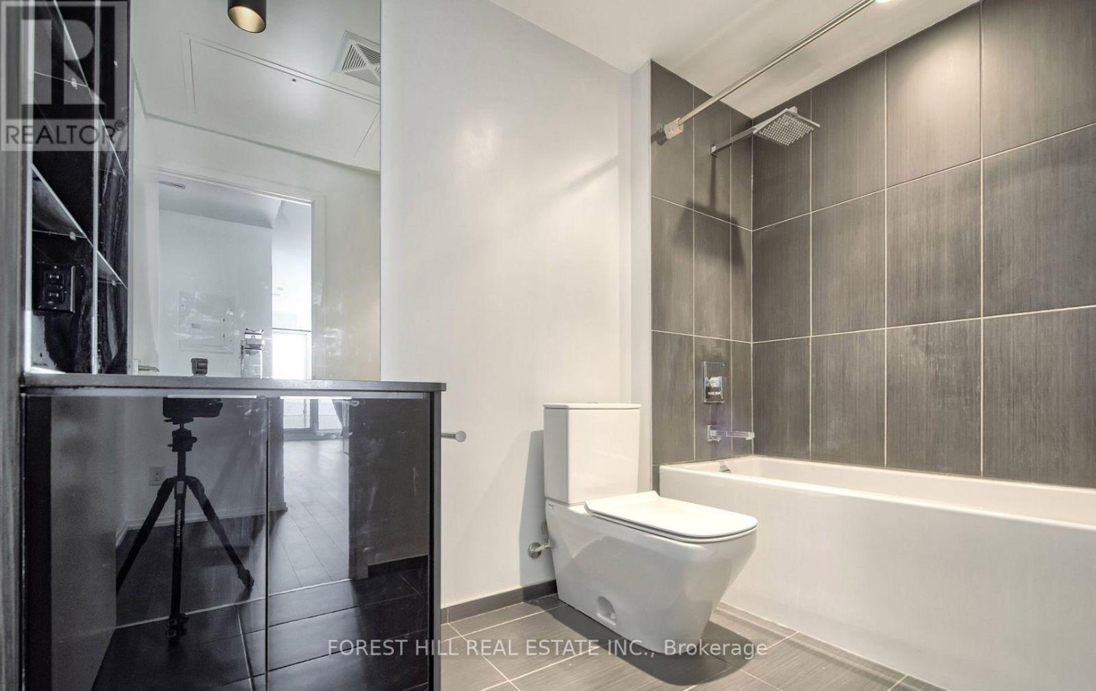 4605 - 70 Temperance Street, Toronto, Ontario  M5H 4E8 - Photo 7 - C12877526