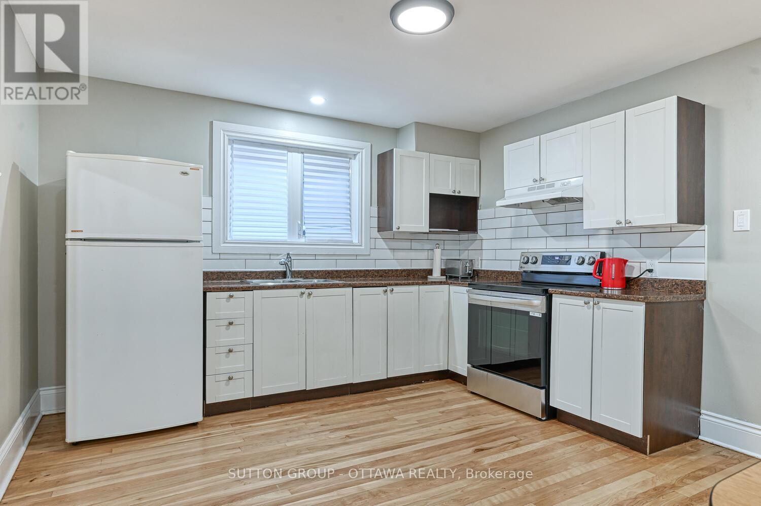 154-156 Dagmar Avenue, Ottawa, Ontario  K1L 5T2 - Photo 11 - X12451298