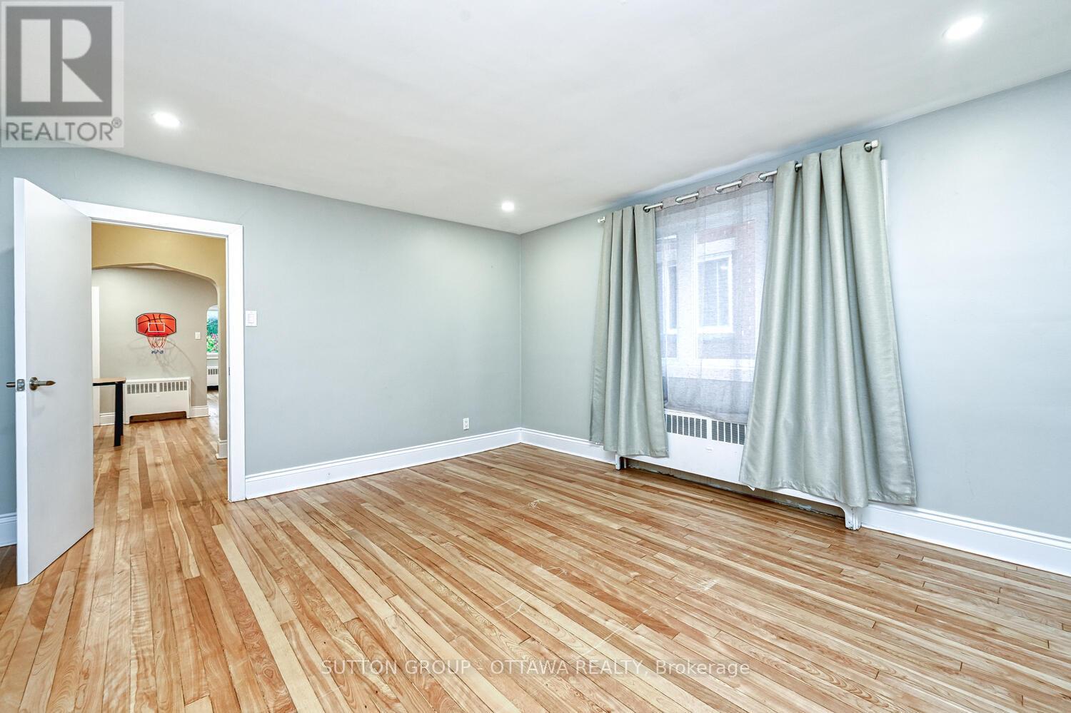 154-156 Dagmar Avenue, Ottawa, Ontario  K1L 5T2 - Photo 22 - X12451298