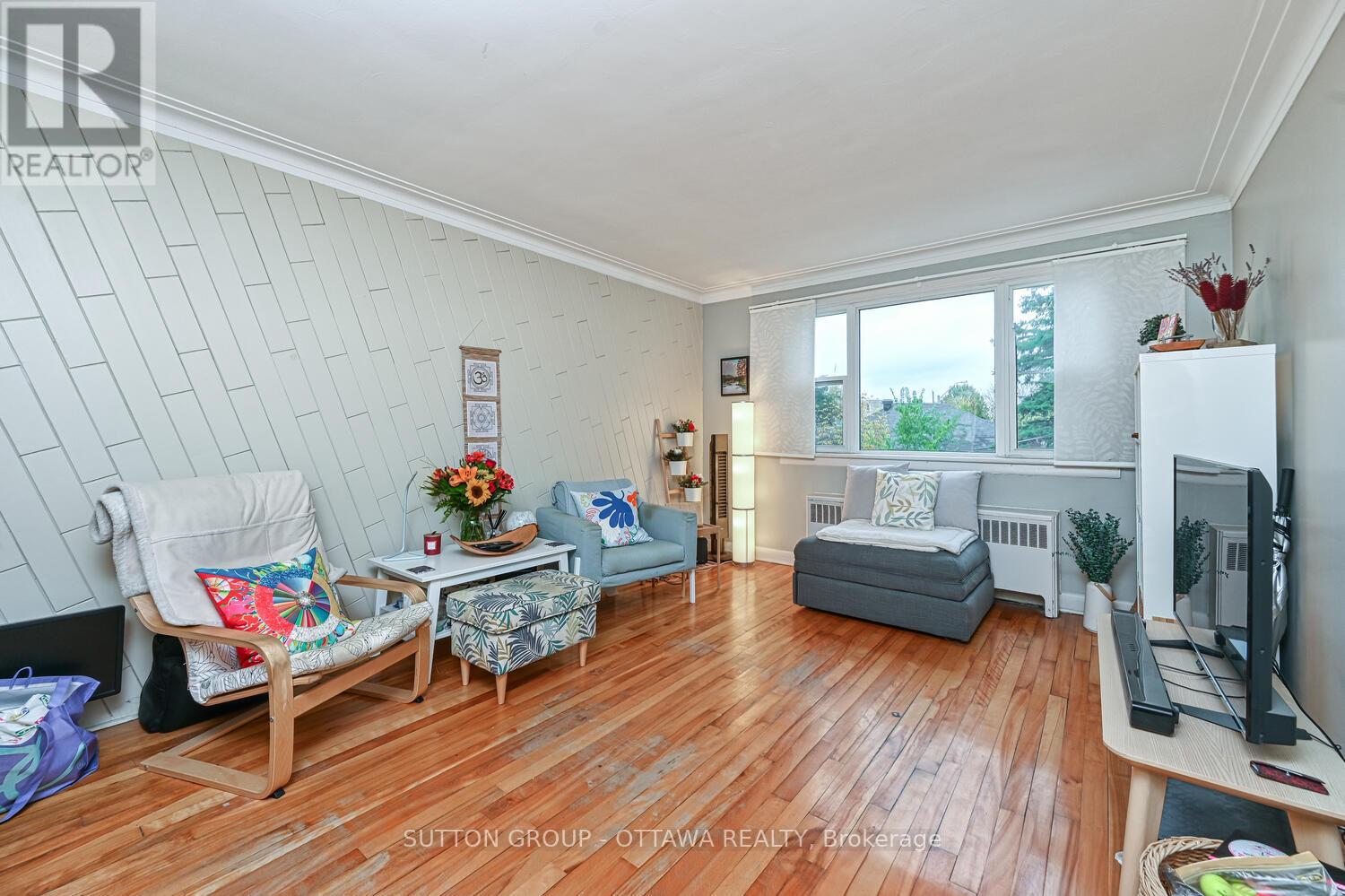 154-156 Dagmar Avenue, Ottawa, Ontario  K1L 5T2 - Photo 25 - X12451298