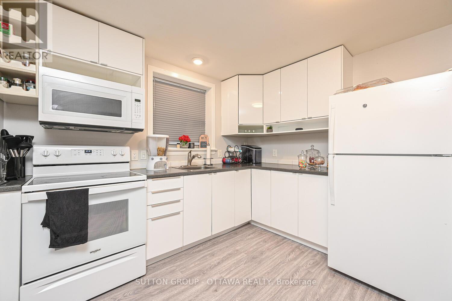 154-156 Dagmar Avenue, Ottawa, Ontario  K1L 5T2 - Photo 39 - X12451298