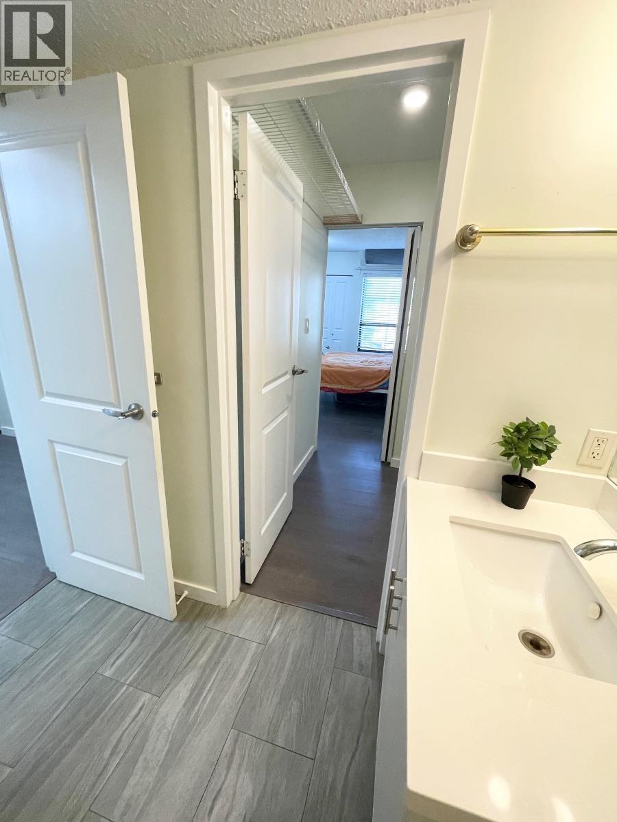 312 8591 Westminster Highway, Richmond, British Columbia  V6X 3E2 - Photo 11 - R3099268