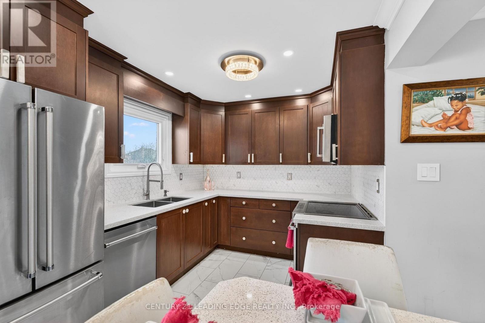 46 Humphrey Drive, Ajax, Ontario  L1S 4Z4 - Photo 11 - E12877602