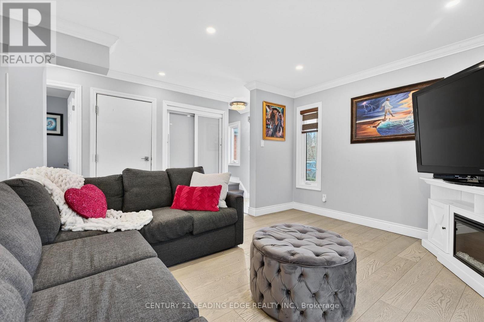 46 Humphrey Drive, Ajax, Ontario  L1S 4Z4 - Photo 9 - E12877602